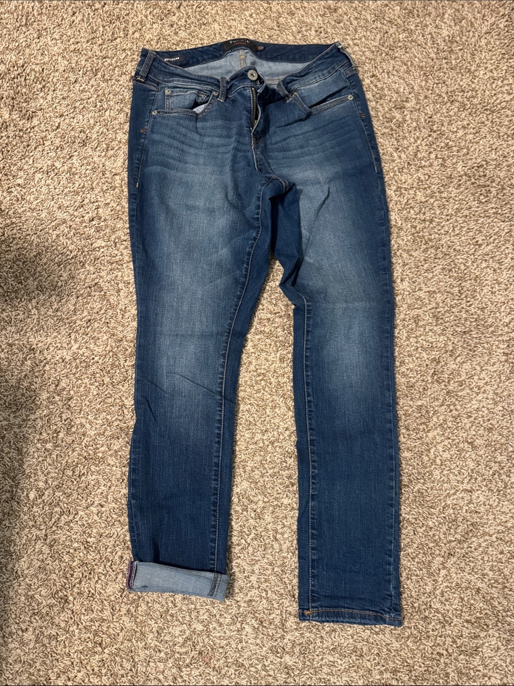 Women's Boyfriend Jeans in Medium Indigo Wash